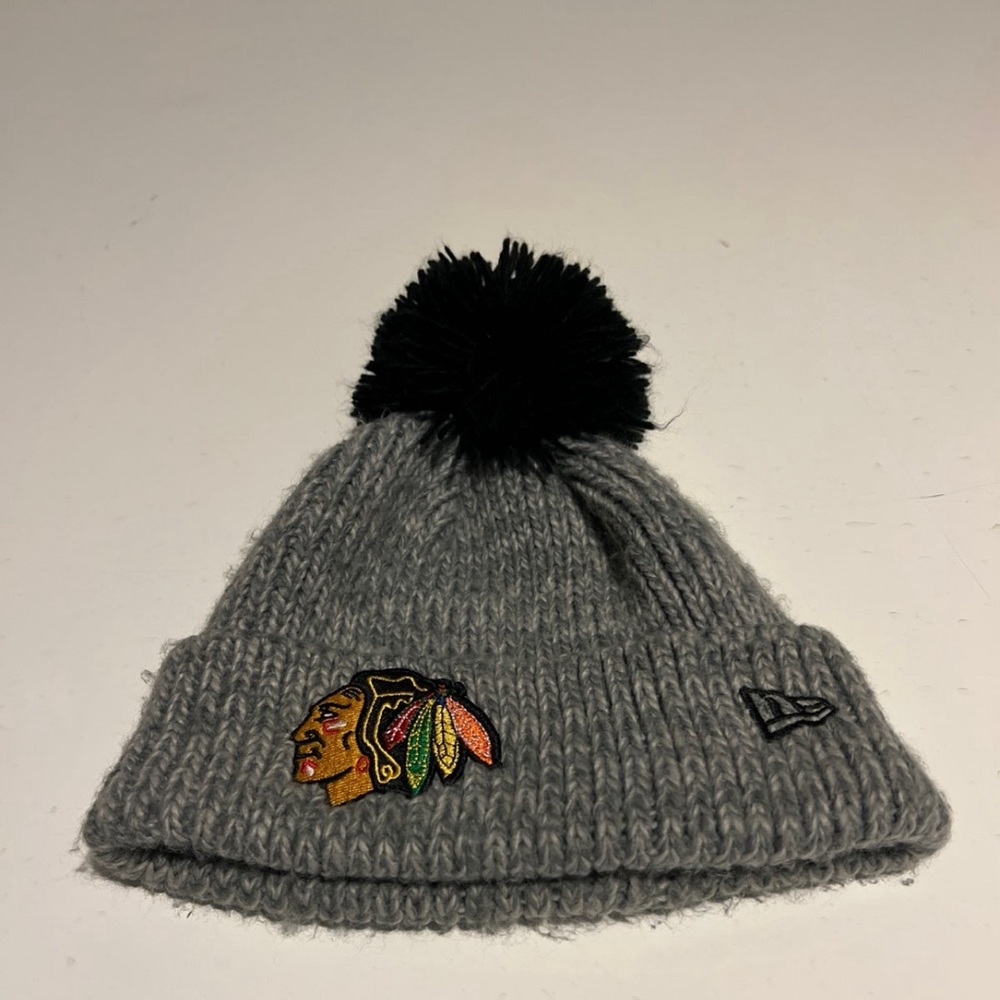 NEW! New era Chicago Blackhawks beanie, hat